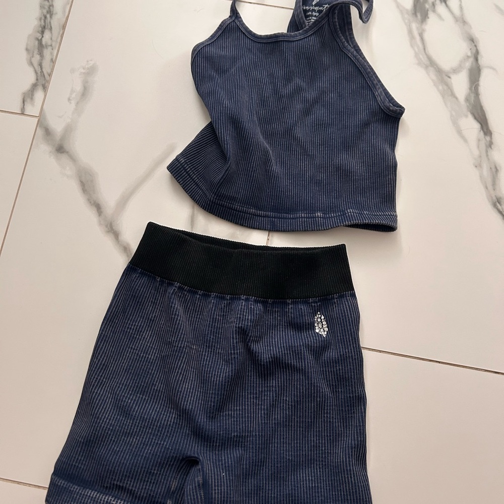 Free people- Women's Navy Blue Ribbed Activewear Set size xs